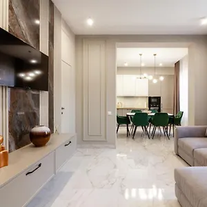 Апартаменты Leogrand Vip On Lesi Ukrainky 7, Львов
